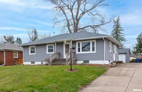 2423 E Central Park Ave, Davenport, IA 52803