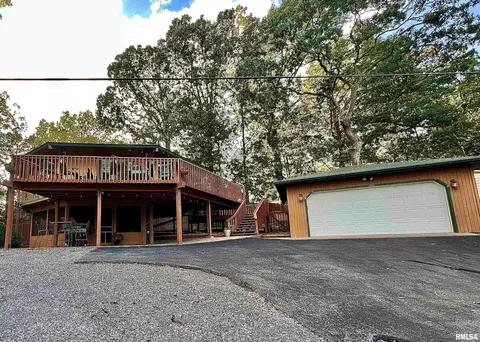 2565 Egyptian Hills Dr, Creal Springs, IL 62922