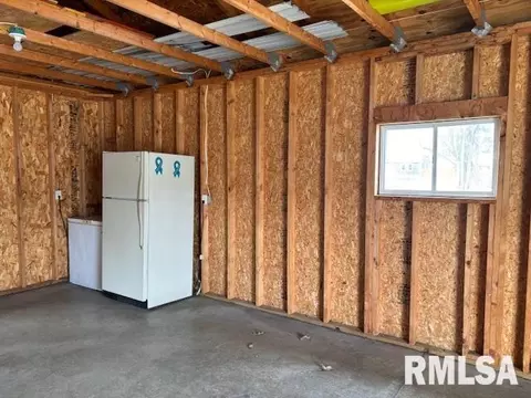 409 Dwight St, Kewanee, IL 61443 photo 38