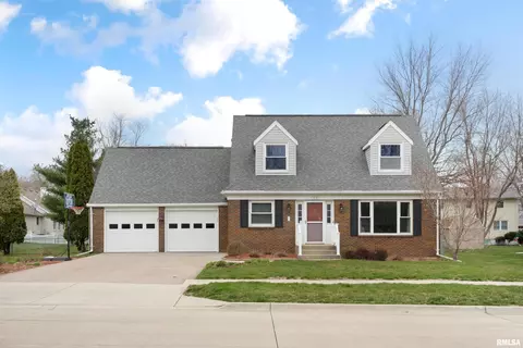 713 Cherry Dr, Geneseo, IL 61254