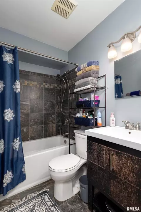 2515 13th St, Moline, IL 61265 photo 12