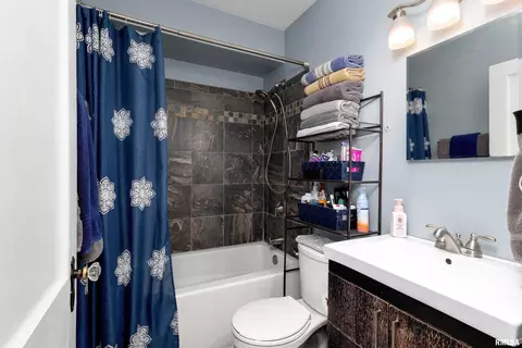 2515 13th St, Moline, IL 61265 photo 11