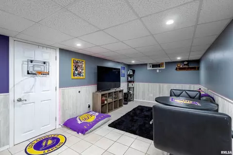 2515 13th St, Moline, IL 61265 photo 17