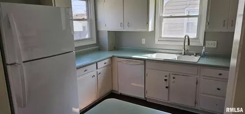 2006 3rd St, Moline, IL 61265 photo 10