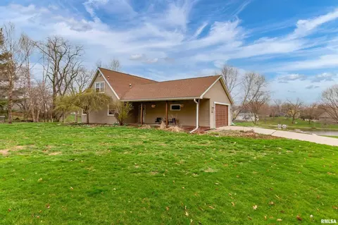 528 Roberts Ln, Sherrard, IL 61281