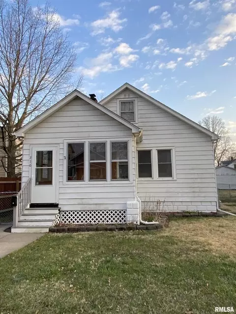 316 16th Ave, Moline, IL 61265