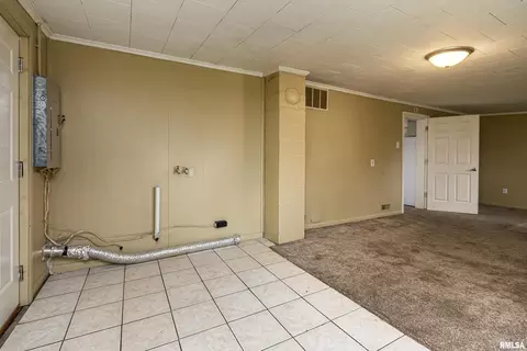 312 E Walnut St, Herrin, IL 62948 photo 10