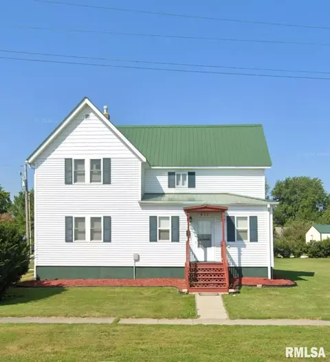 611 N Division St, Woodhull, IL 61490