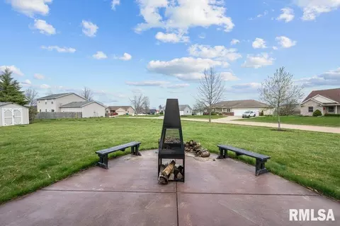 30 Nicholas Ct, Eldridge, IA 52748 photo 51