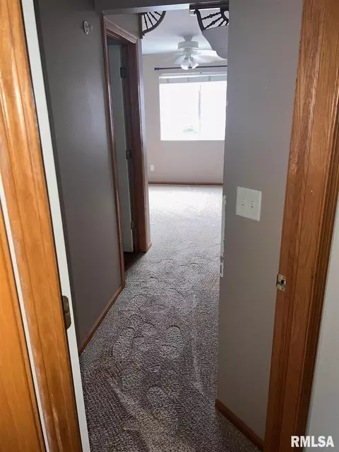 205 E Price St #102, Eldridge, IA 52748 photo 16