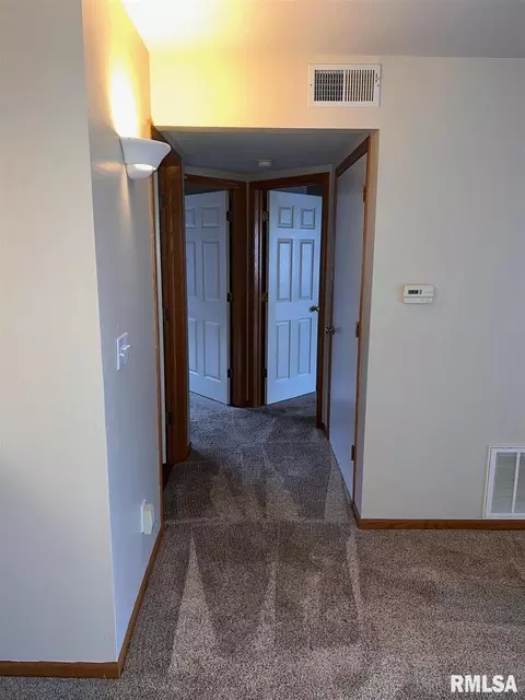 205 E Price St #102, Eldridge, IA 52748 photo 13