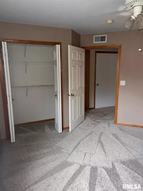 205 E Price St #102, Eldridge, IA 52748 photo 22