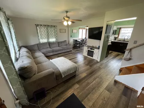 5310 28th Ave, Moline, IL 61265 photo 6