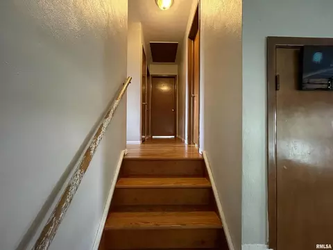 5310 28th Ave, Moline, IL 61265 photo 10