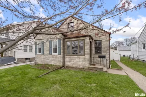 2049 33rd St, Rock Island, IL 61201