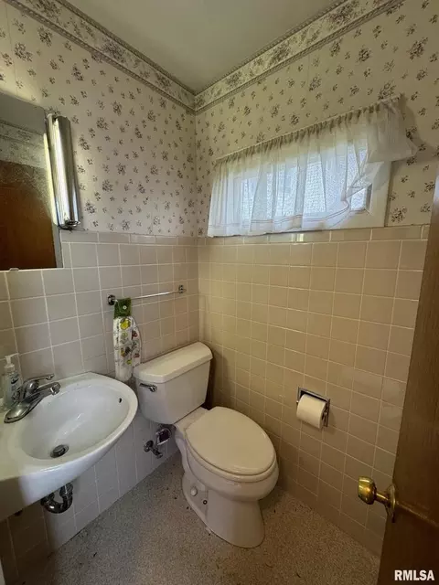 841 19th Ave, Moline, IL 61265 photo 16