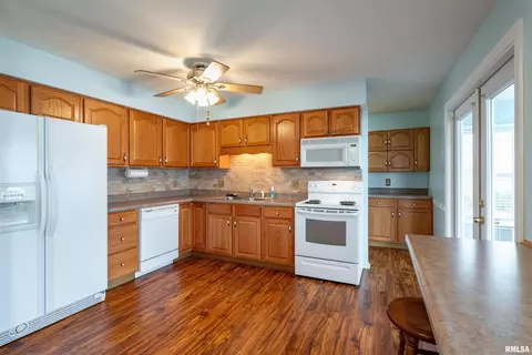 107 Chase Ln, Marion, IL 62959 photo 6