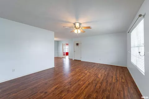 107 Chase Ln, Marion, IL 62959 photo 5