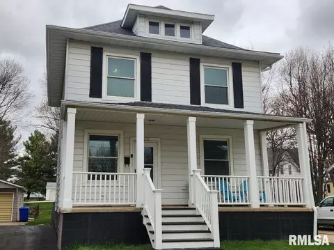 312 W Oak St, Kewanee, IL 61443