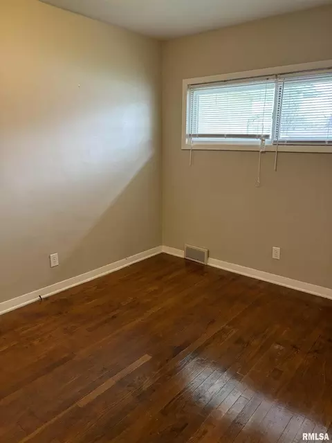 610 16th St, Silvis, IL 61282 photo 12