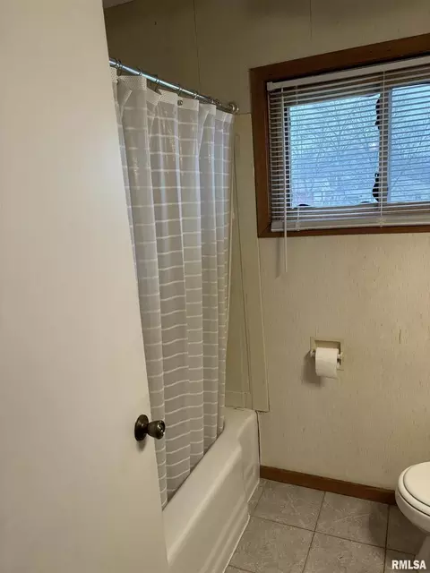 610 16th St, Silvis, IL 61282 photo 10
