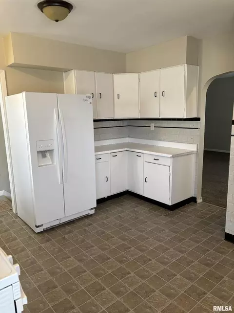 610 16th St, Silvis, IL 61282 photo 5