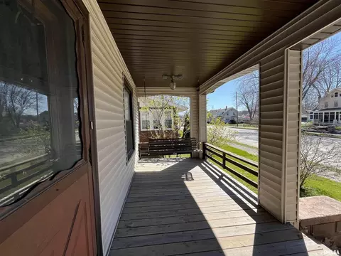 429 19th Ave, Moline, IL 61265 photo 3