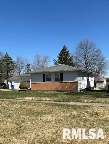 216 Edwards St, Kewanee, IL 61443 photo 4