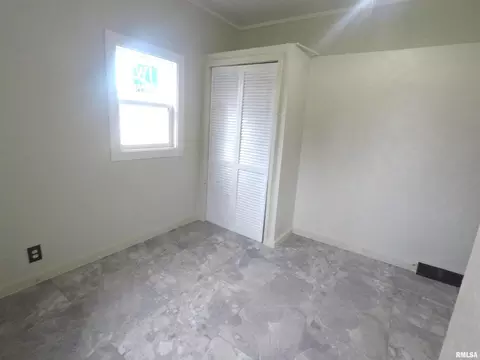 2421 15th St, Moline, IL 61265 photo 15
