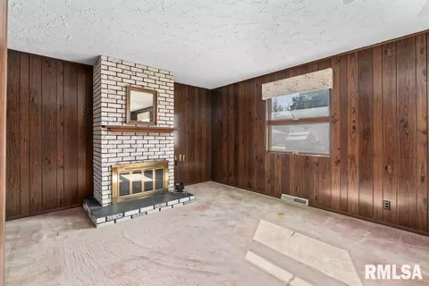 417 41st St, Moline, IL 61265 photo 17