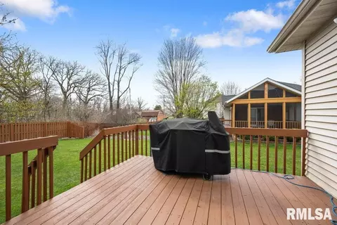 7606 35th Ave, Moline, IL 61265 photo 38