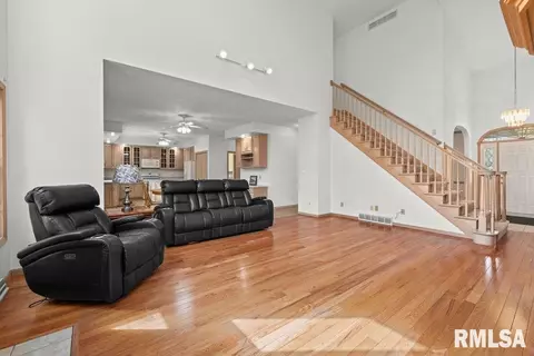 7606 35th Ave, Moline, IL 61265 photo 5