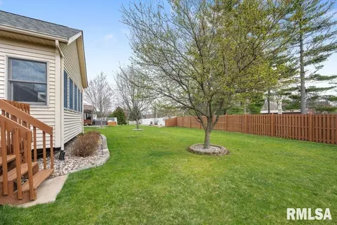 7606 35th Ave, Moline, IL 61265 photo 40