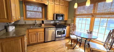 1114 25th Ave, Moline, IL 61265 photo 5