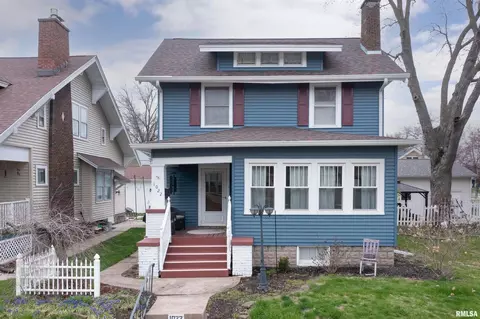 1022 E High St, Davenport, IA 52803