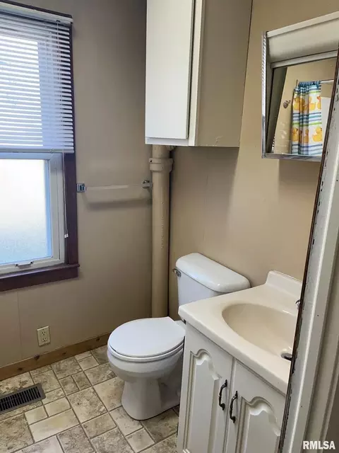 730 W Prospect St, Kewanee, IL 61443 photo 19