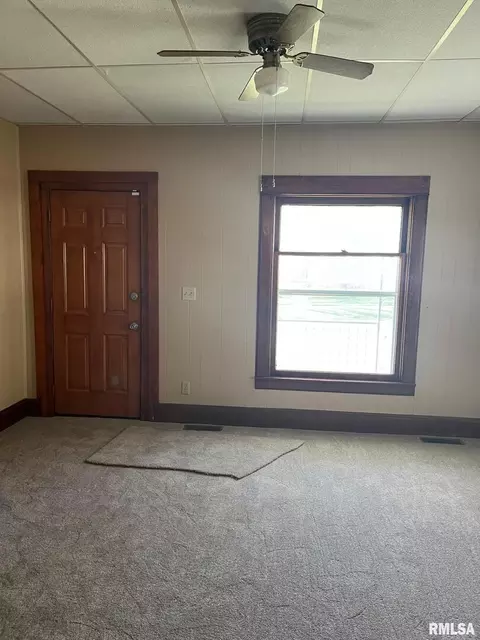 730 W Prospect St, Kewanee, IL 61443 photo 5