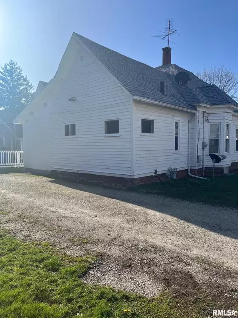 730 W Prospect St, Kewanee, IL 61443 photo 4