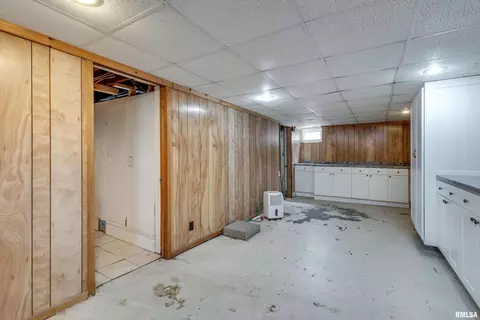 2428 13th St, Moline, IL 61265 photo 27