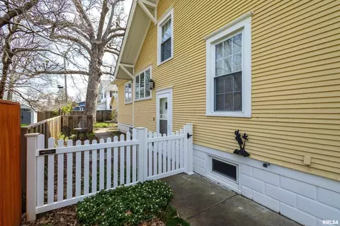 2428 13th St, Moline, IL 61265 photo 32