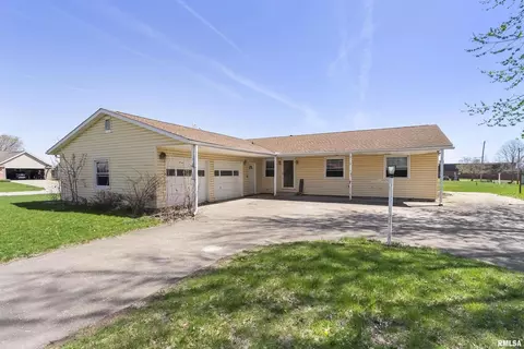 918 Locust St, Wilton, IA 52778