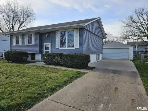 3421 W 29th St, Davenport, IA 52804