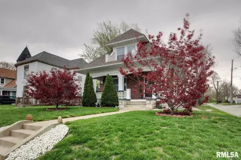 1022 N 2nd St, Quincy, IL 62301