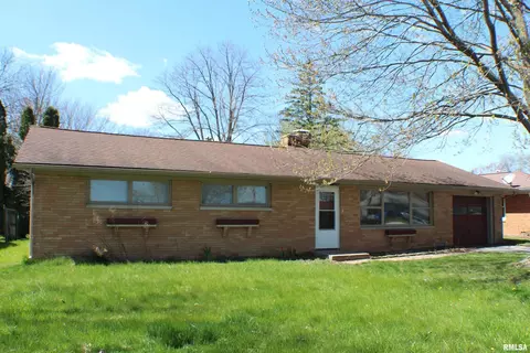 3917 15th St #C, Moline, IL 61265