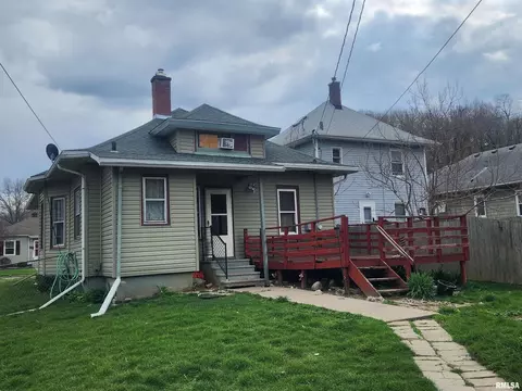 441 45th St, Moline, IL 61265 photo 2