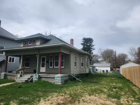 441 45th St, Moline, IL 61265 photo 3