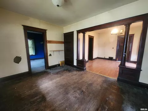 441 45th St, Moline, IL 61265 photo 7