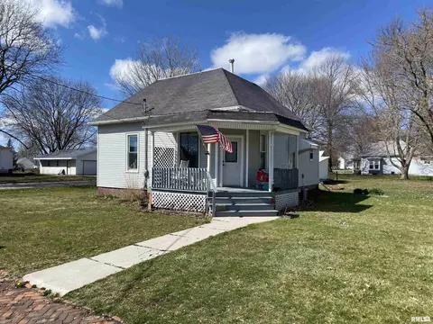 609 NW 3rd St, Aledo, IL 61231