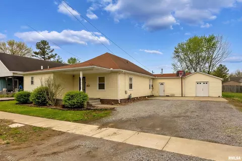 501 S 20th St, Herrin, IL 62948 photo 2