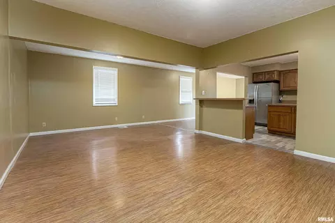 501 S 20th St, Herrin, IL 62948 photo 4